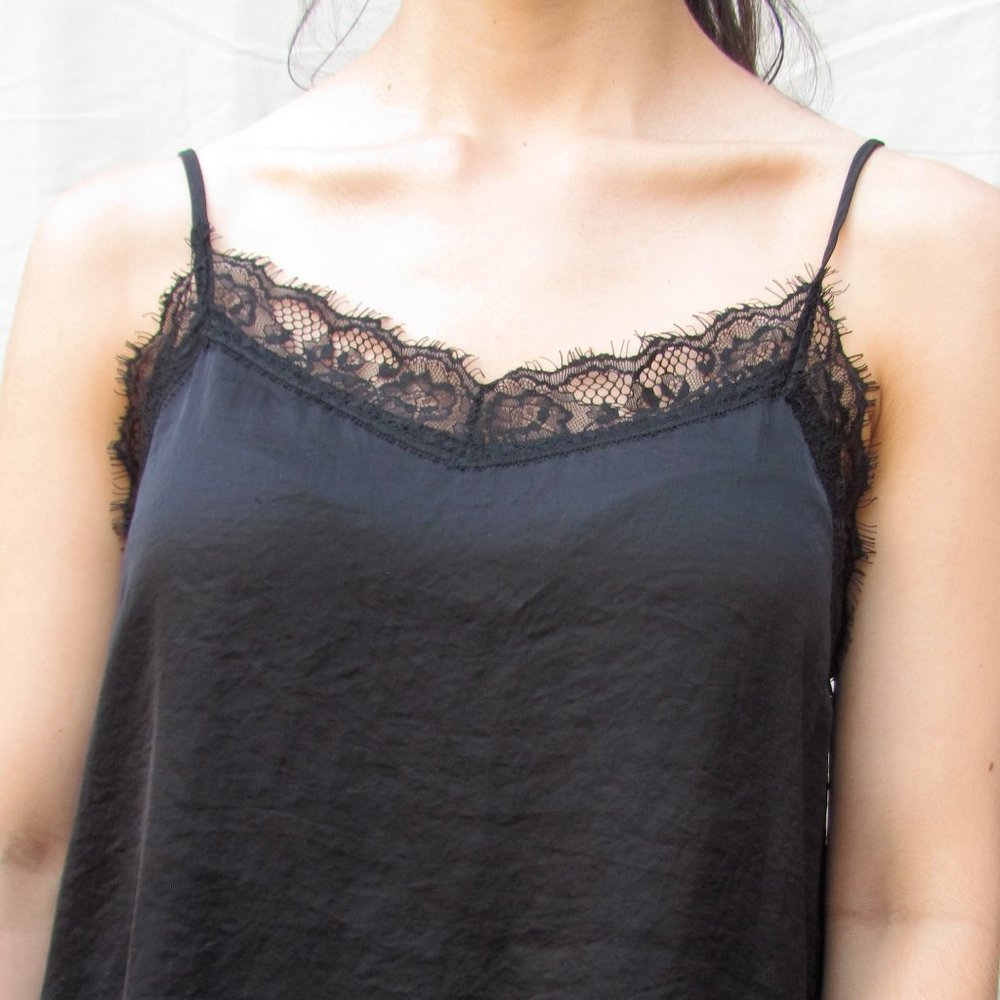 Black silky camisole (M/L)
